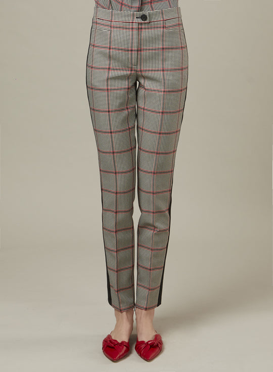 PEGGED CHECK PANTS