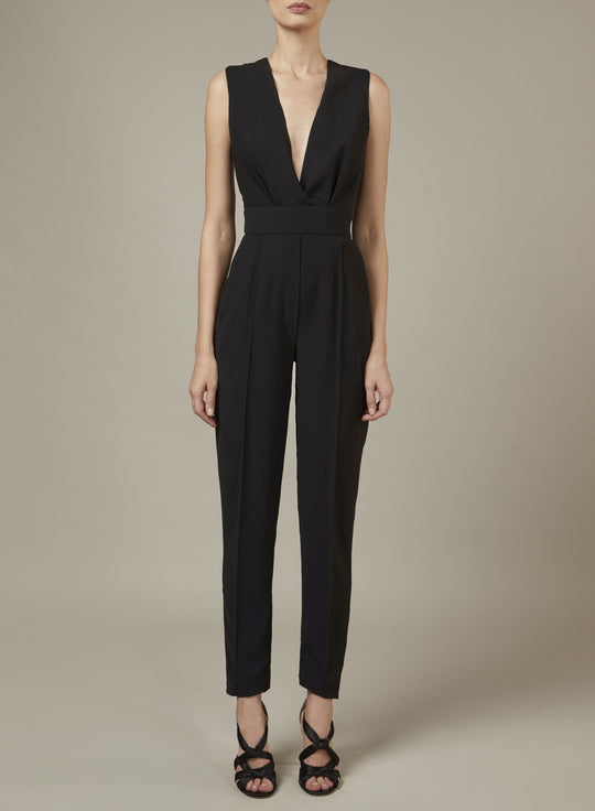 BLACK V-NECK CREPE JUMPSUIT