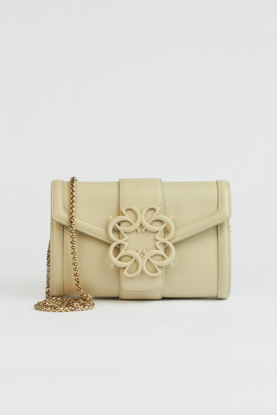 BLANC DE BLANC RIGID CLUTCH